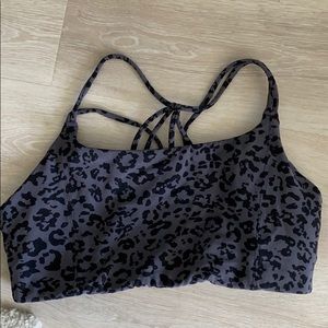 NEVER WORN Athleta Sports Bra